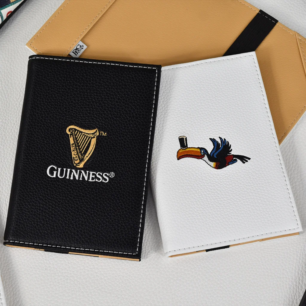 D2C GUINNESS HARP SCORE CARD HOLDER BLK