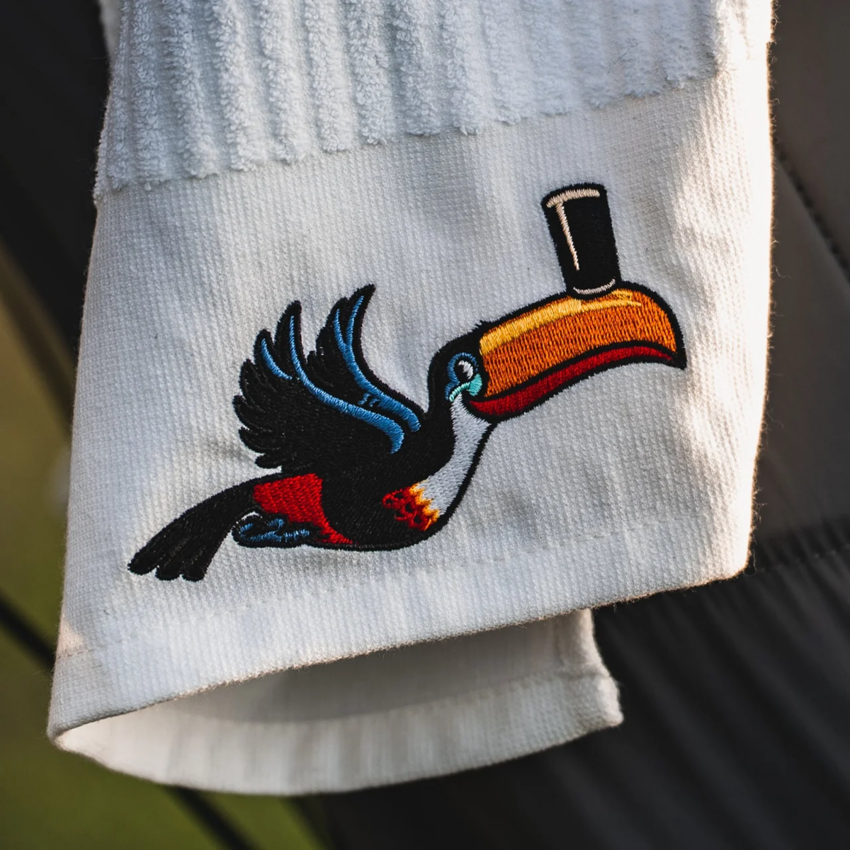 D2C GUINNESS RETRO CADDY TOWEL TOUCAN