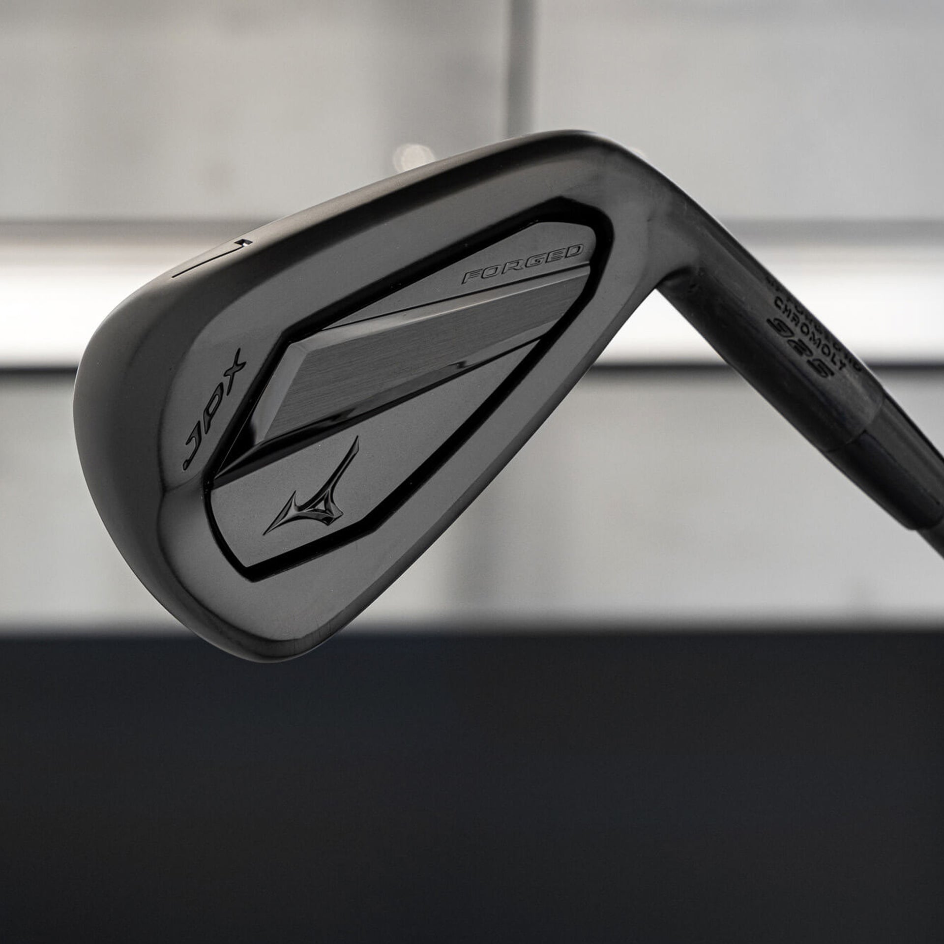 MIZUNO JPX-925 FORGED BLACK IRON SET 5-PW / DG MID 115  STIFF / Right Hand